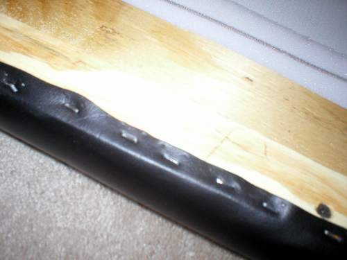 Close up of the outer rail edge.